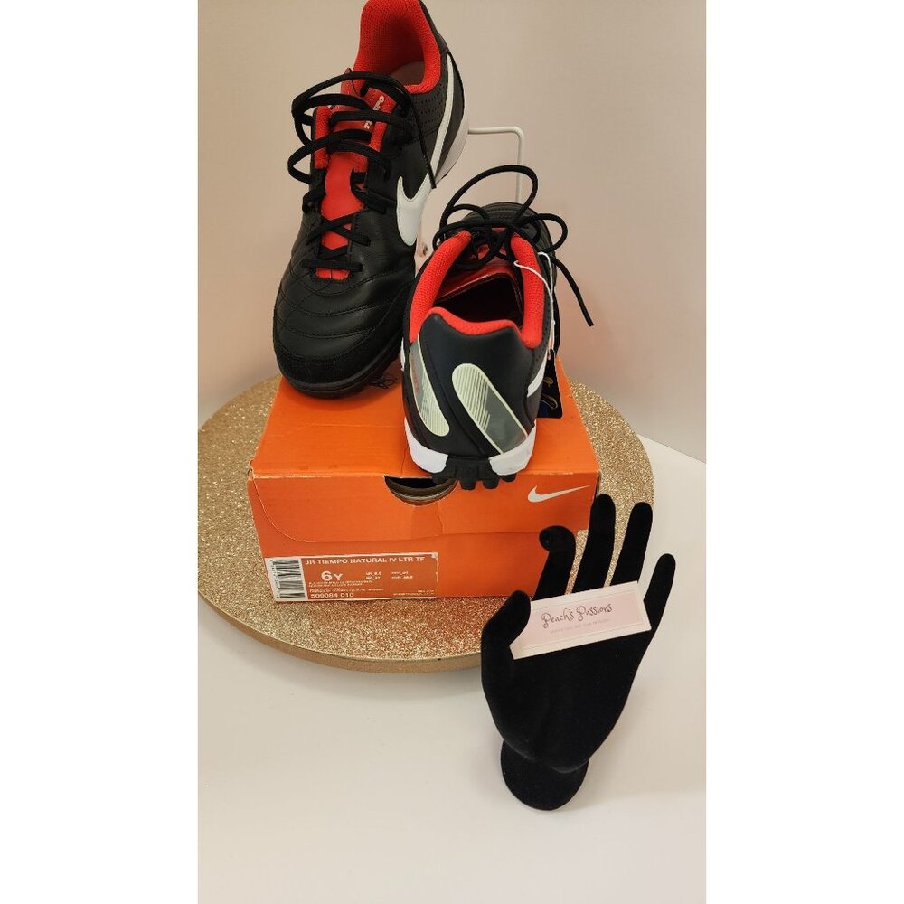 Nike Jr Tiempo Natural IV LTR TF Soccer Cleats Black/White/Metallic Silver Red S
